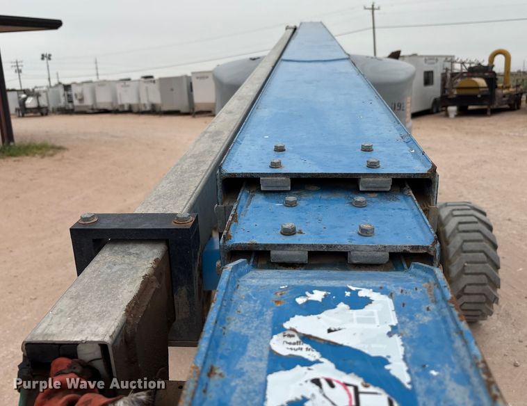 image for item EF5992 2014 Genie S-65 boom lift