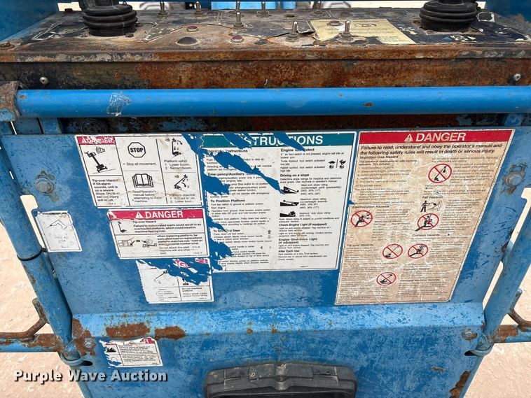 image for item EF5992 2014 Genie S-65 boom lift