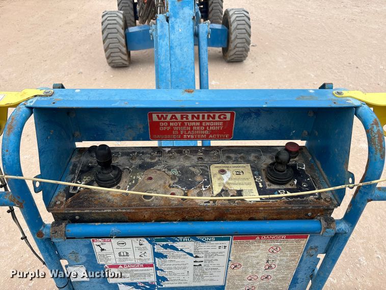 image for item EF5992 2014 Genie S-65 boom lift