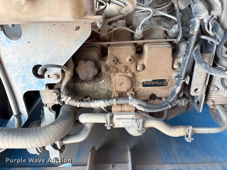 image for item EF5992 2014 Genie S-65 boom lift