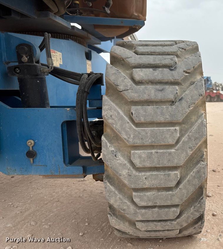 image for item EF5992 2014 Genie S-65 boom lift