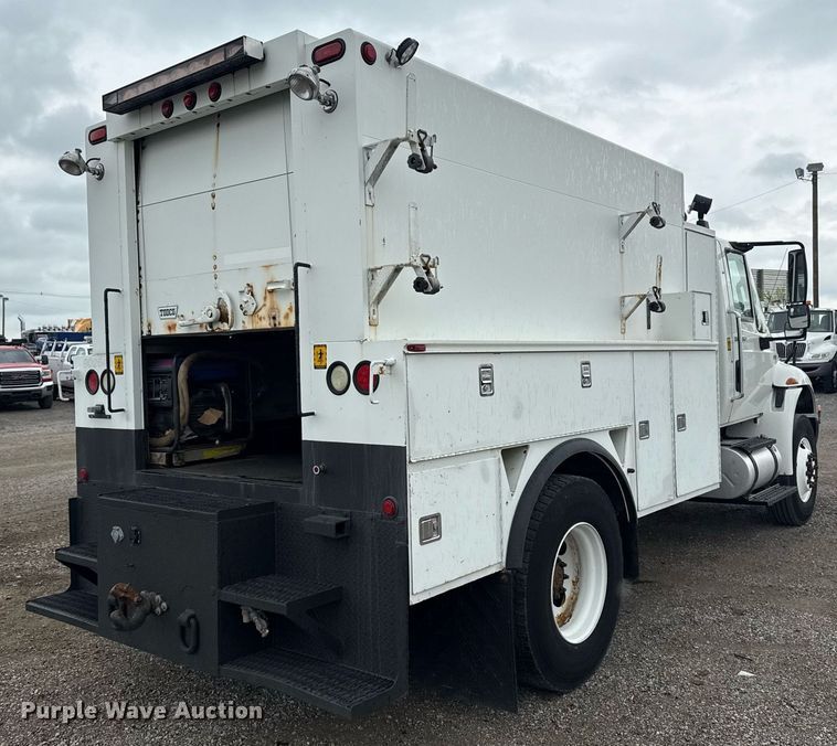 image for item EG5803 2012 International 4400 utility / service truck