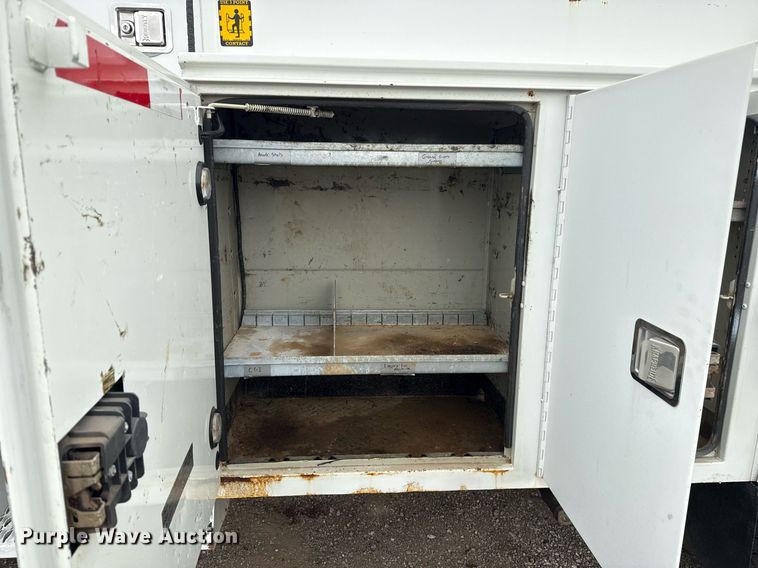 image for item EG5803 2012 International 4400 utility / service truck