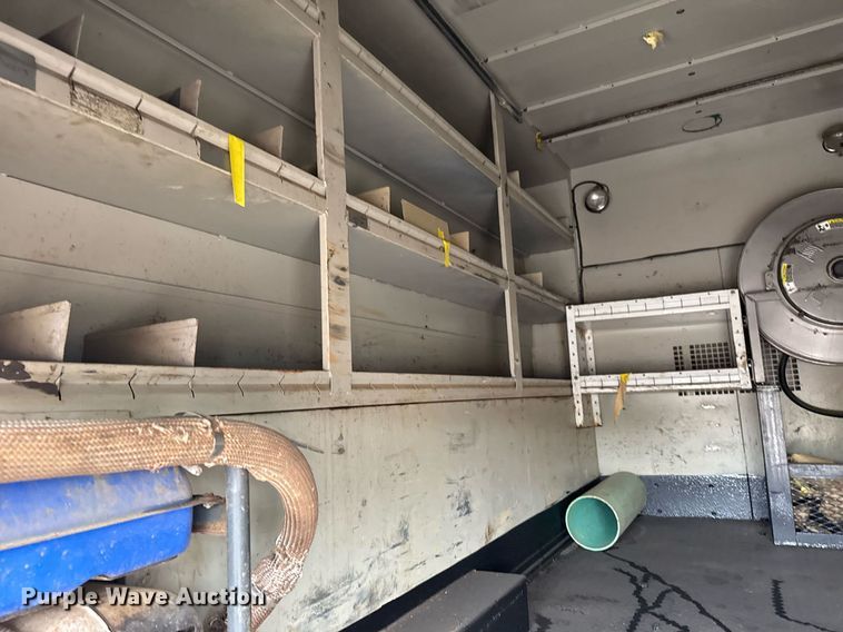 image for item EG5803 2012 International 4400 utility / service truck