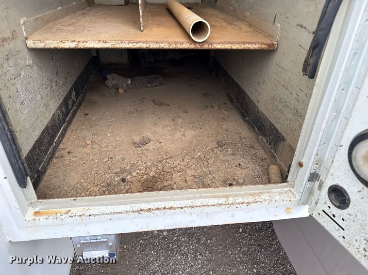 image for item EG5803 2012 International 4400 utility / service truck