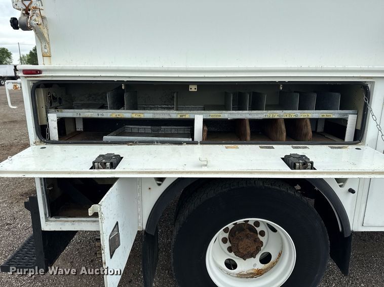 image for item EG5803 2012 International 4400 utility / service truck