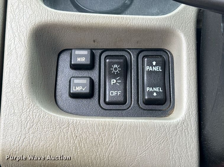 image for item EG5803 2012 International 4400 utility / service truck