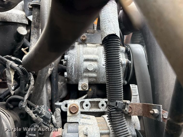 image for item EG5803 2012 International 4400 utility / service truck