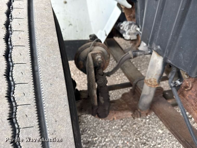 image for item EG5803 2012 International 4400 utility / service truck