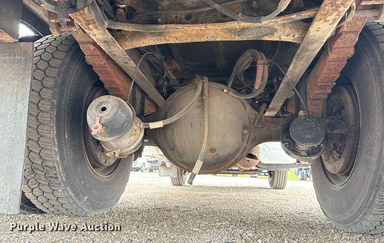 image for item EG5803 2012 International 4400 utility / service truck