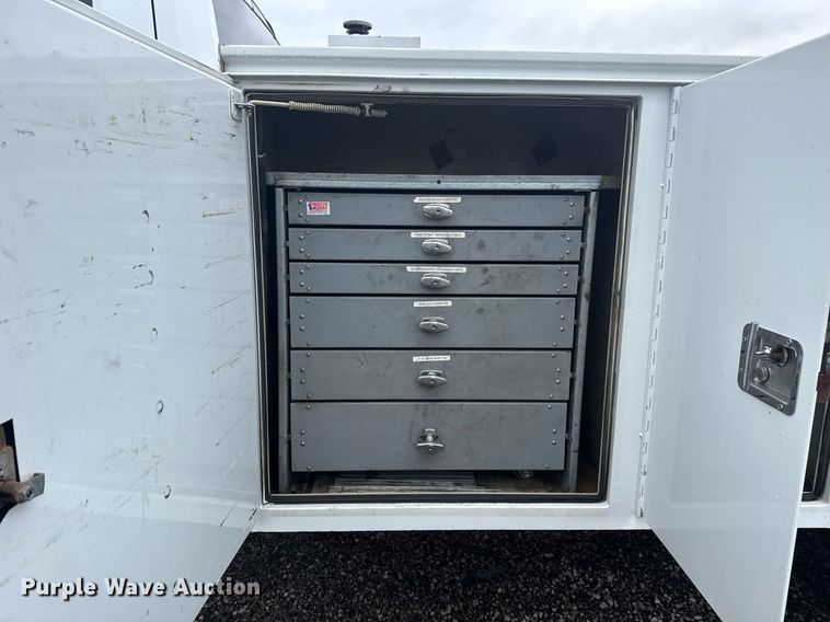 image for item EG5852 2012 Dodge Ram 5500HD utility / service truck