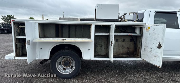 image for item EG5852 2012 Dodge Ram 5500HD utility / service truck