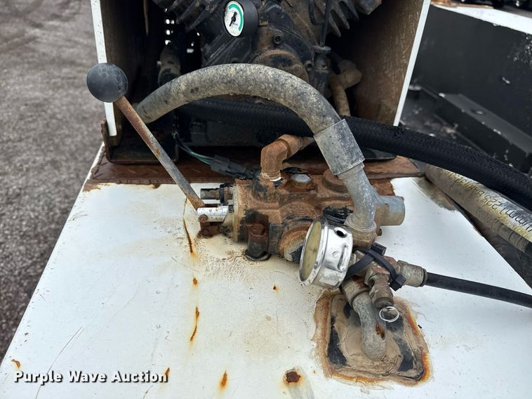 image for item EG5852 2012 Dodge Ram 5500HD utility / service truck