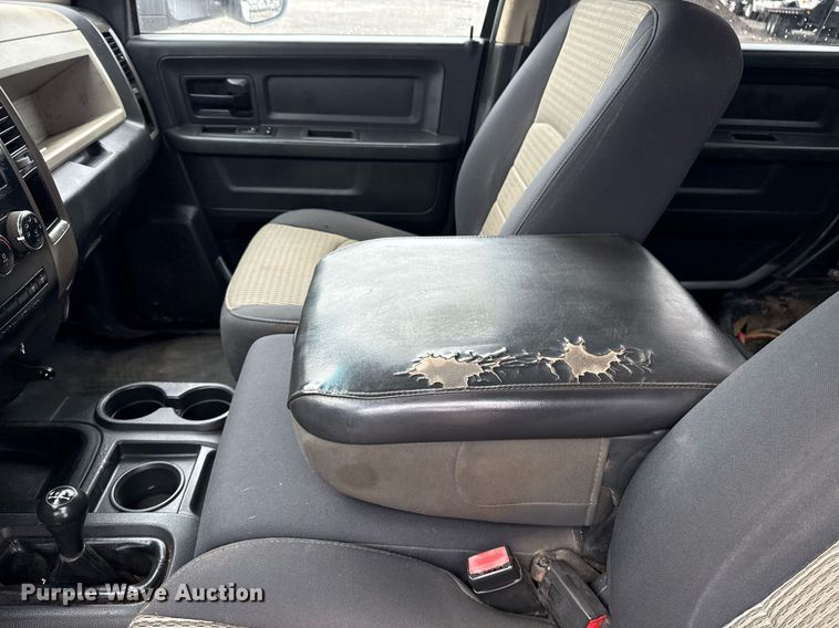 image for item EG5852 2012 Dodge Ram 5500HD utility / service truck