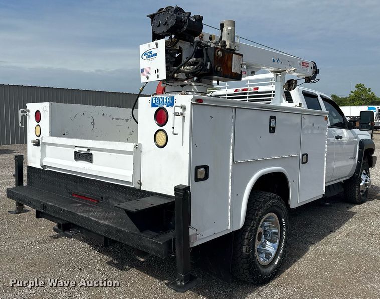 image for item EG5980 2018 Chevrolet Silverado 3500HD Double Cab utility bed pickup truck