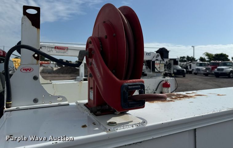 image for item EG5980 2018 Chevrolet Silverado 3500HD Double Cab utility bed pickup truck