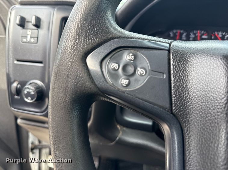 image for item EG5980 2018 Chevrolet Silverado 3500HD Double Cab utility bed pickup truck