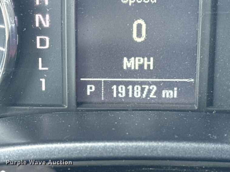 image for item EG5980 2018 Chevrolet Silverado 3500HD Double Cab utility bed pickup truck