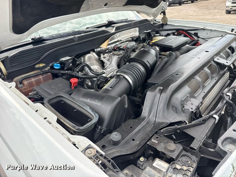 image for item EG5980 2018 Chevrolet Silverado 3500HD Double Cab utility bed pickup truck