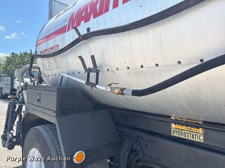 image for item EG6075 2004 Sterling Truck L7501 oil distributor truck