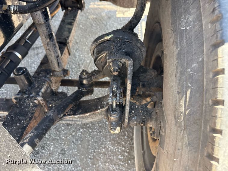 image for item EG6075 2004 Sterling Truck L7501 oil distributor truck