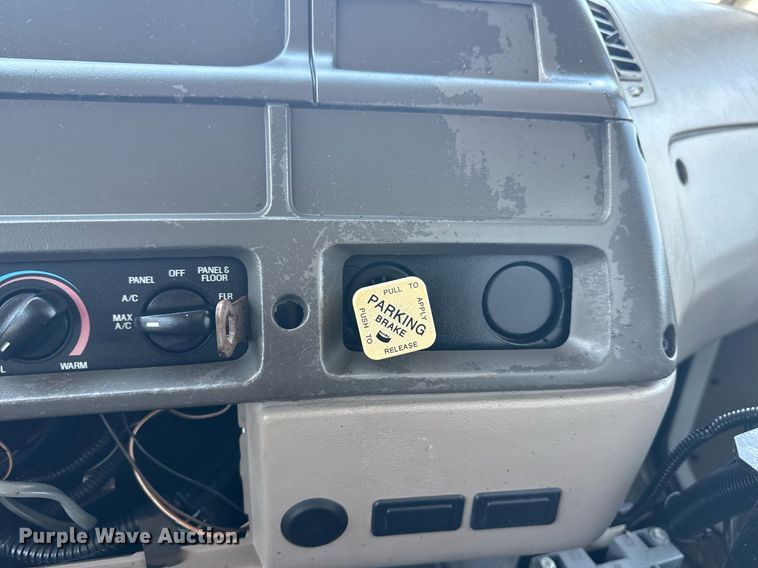 image for item EG6075 2004 Sterling Truck L7501 oil distributor truck