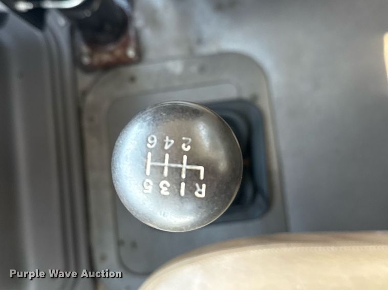 image for item EG6075 2004 Sterling Truck L7501 oil distributor truck