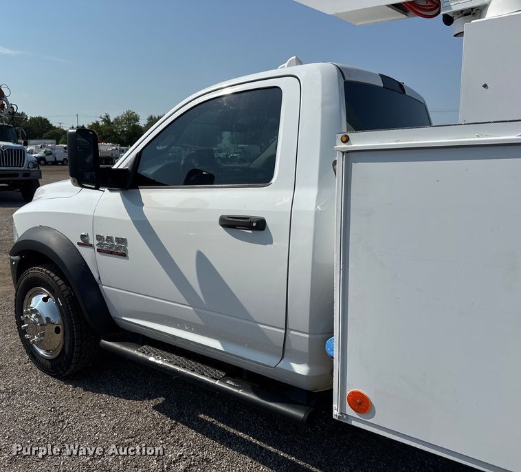 image for item EG6114 2013 RAM 4500 bucket truck