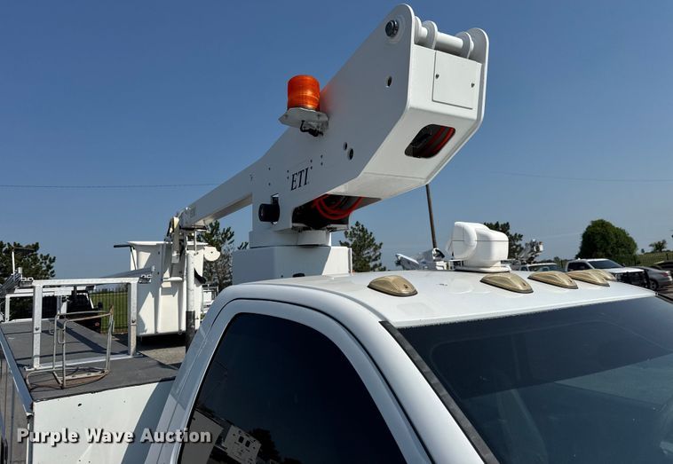 image for item EG6114 2013 RAM 4500 bucket truck