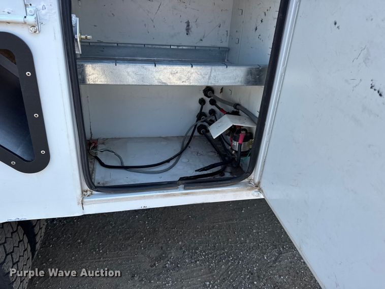 image for item EG6114 2013 RAM 4500 bucket truck