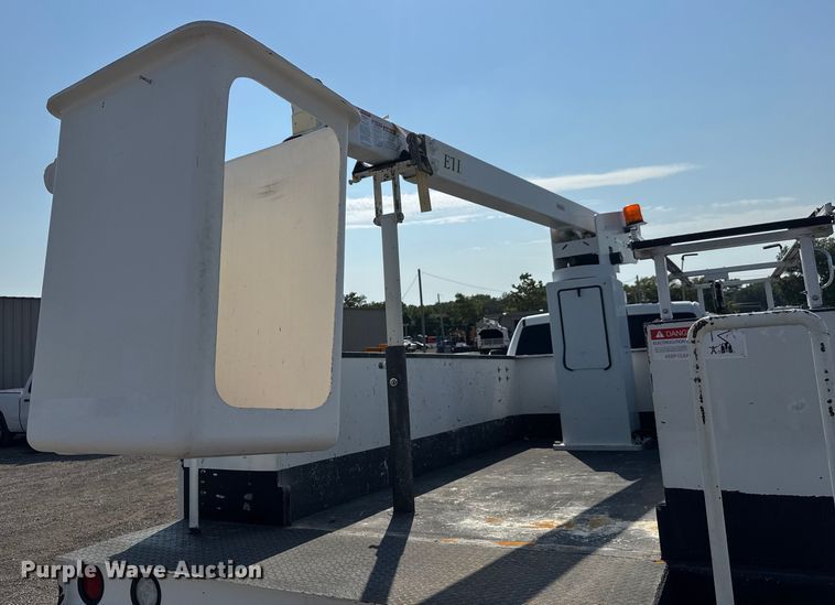 image for item EG6114 2013 RAM 4500 bucket truck