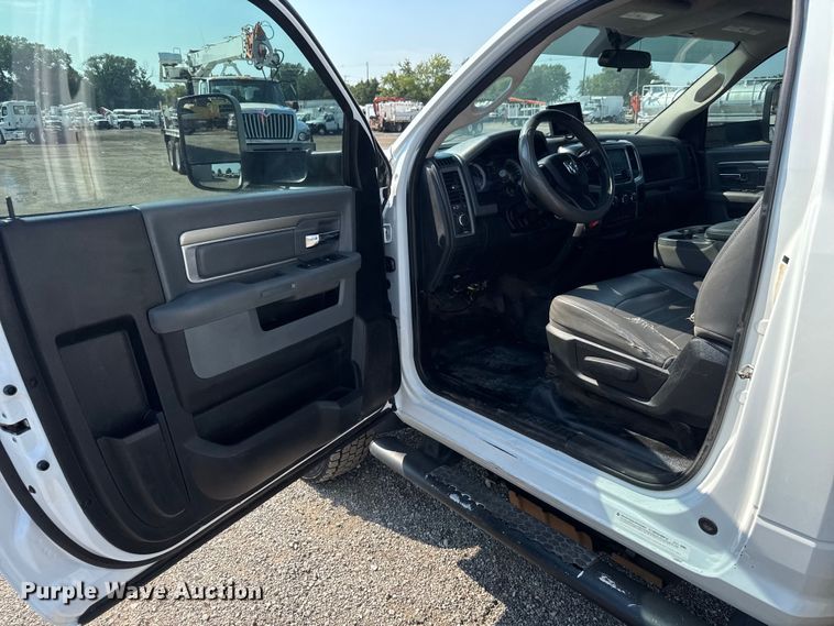 image for item EG6114 2013 RAM 4500 bucket truck