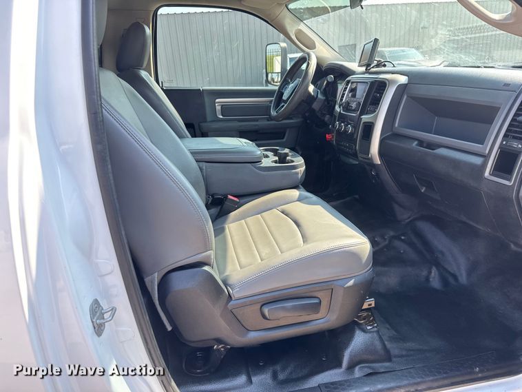 image for item EG6114 2013 RAM 4500 bucket truck