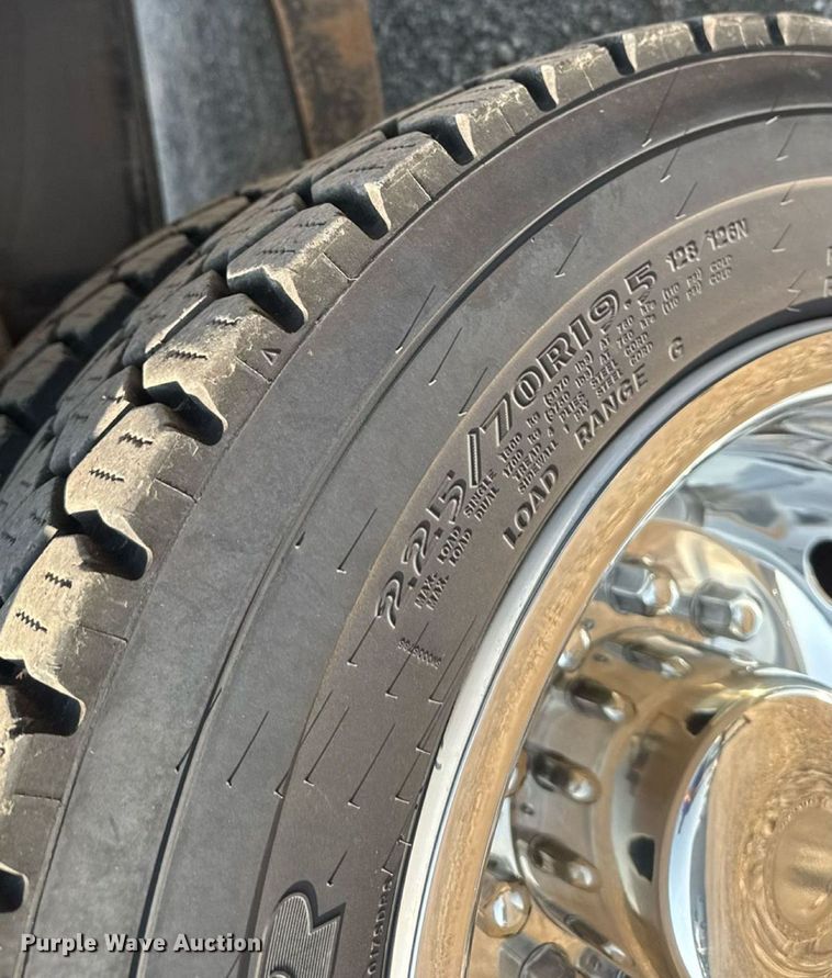 image for item EG6114 2013 RAM 4500 bucket truck