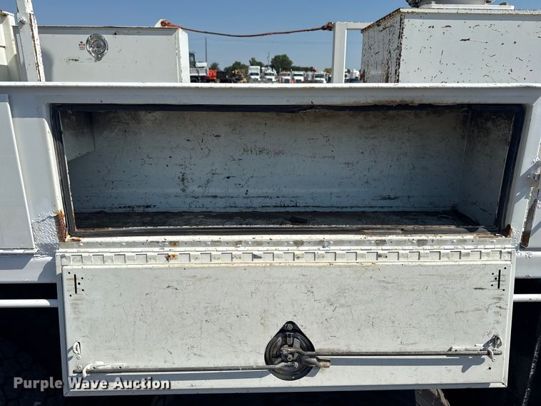 image for item EG6147 2012 Freightliner Business Class M2 utility / service truck