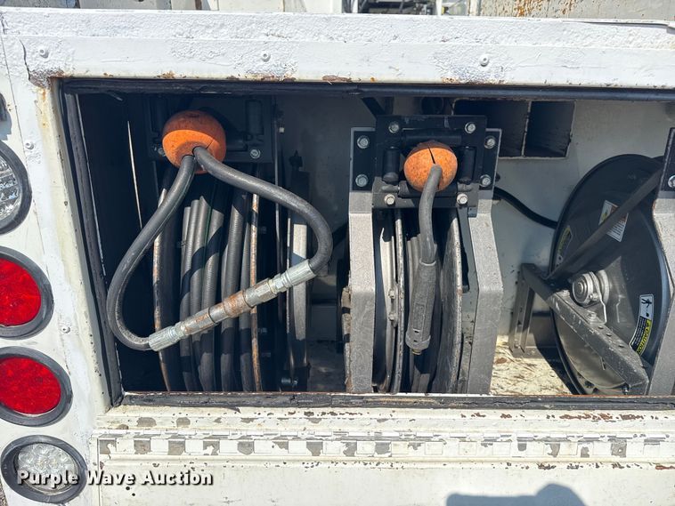 image for item EG6147 2012 Freightliner Business Class M2 utility / service truck