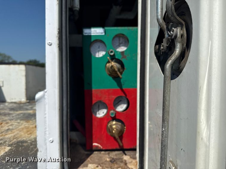 image for item EG6147 2012 Freightliner Business Class M2 utility / service truck