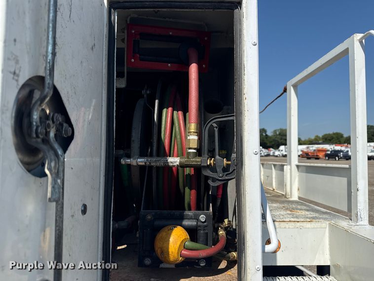 image for item EG6147 2012 Freightliner Business Class M2 utility / service truck