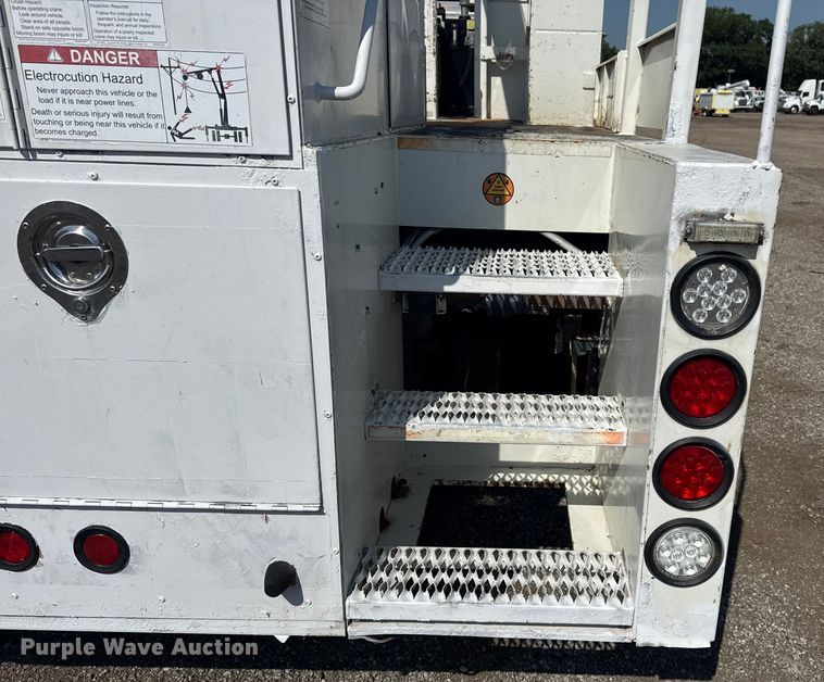 image for item EG6147 2012 Freightliner Business Class M2 utility / service truck