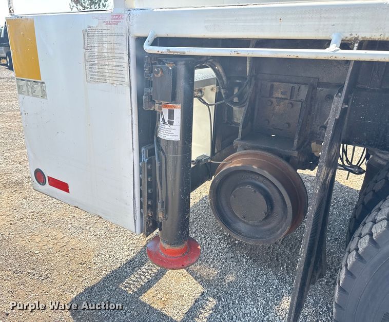 image for item EG6147 2012 Freightliner Business Class M2 utility / service truck