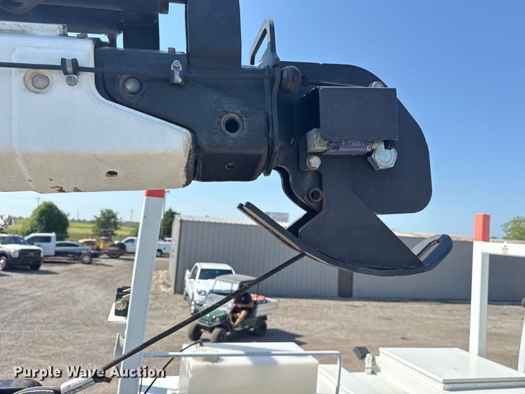 image for item EG6147 2012 Freightliner Business Class M2 utility / service truck