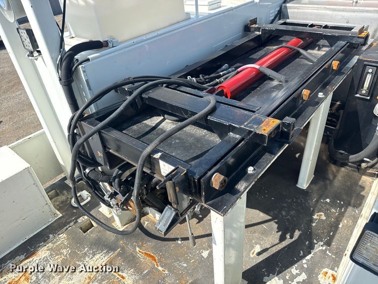 image for item EG6147 2012 Freightliner Business Class M2 utility / service truck