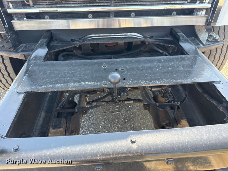 image for item EG6147 2012 Freightliner Business Class M2 utility / service truck