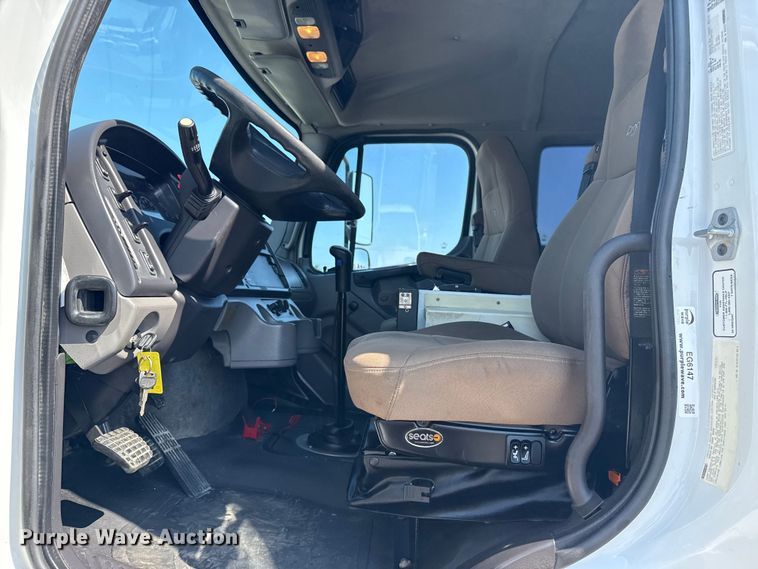 image for item EG6147 2012 Freightliner Business Class M2 utility / service truck