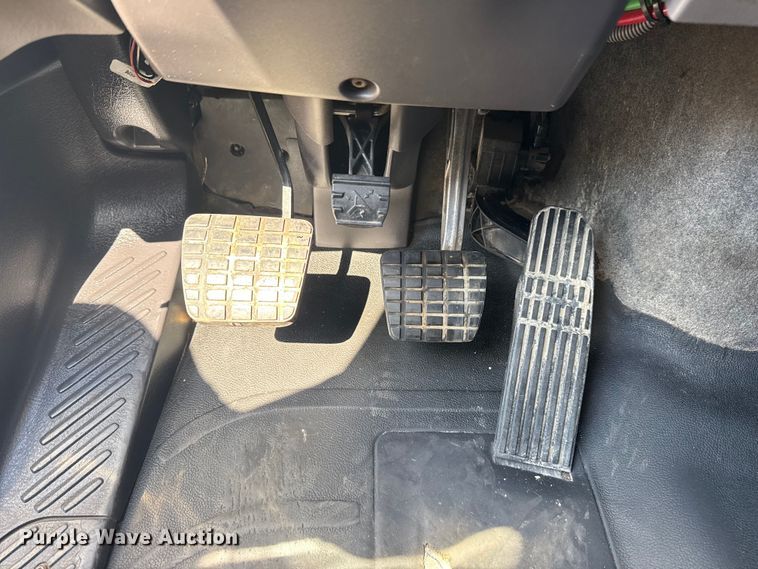 image for item EG6147 2012 Freightliner Business Class M2 utility / service truck