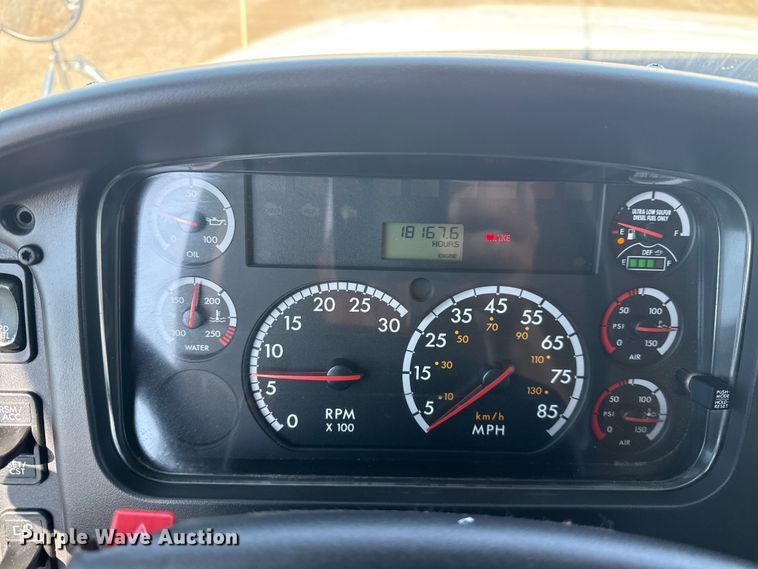 image for item EG6147 2012 Freightliner Business Class M2 utility / service truck