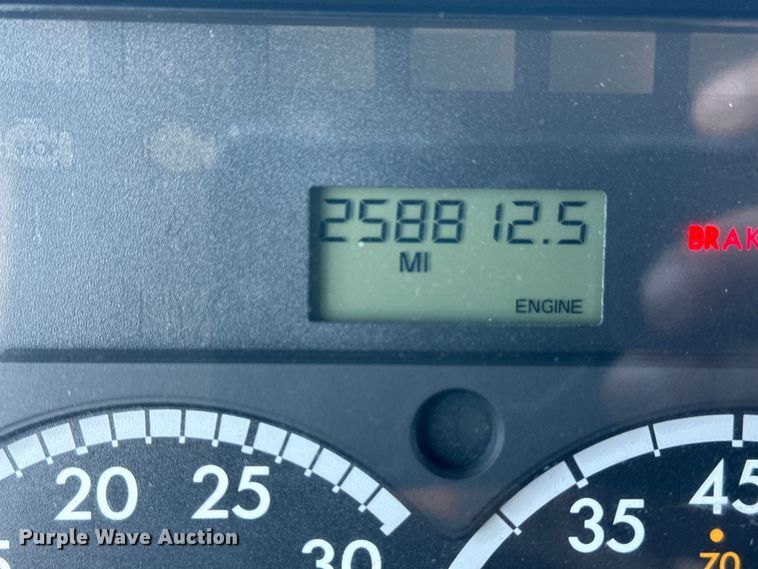 image for item EG6147 2012 Freightliner Business Class M2 utility / service truck