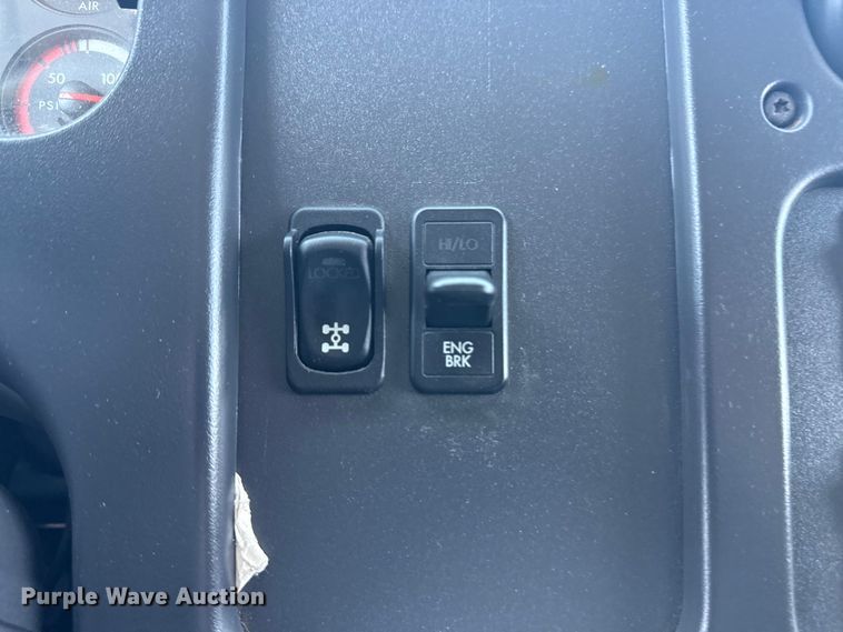 image for item EG6147 2012 Freightliner Business Class M2 utility / service truck