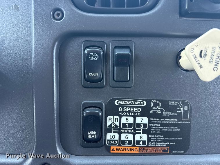 image for item EG6147 2012 Freightliner Business Class M2 utility / service truck