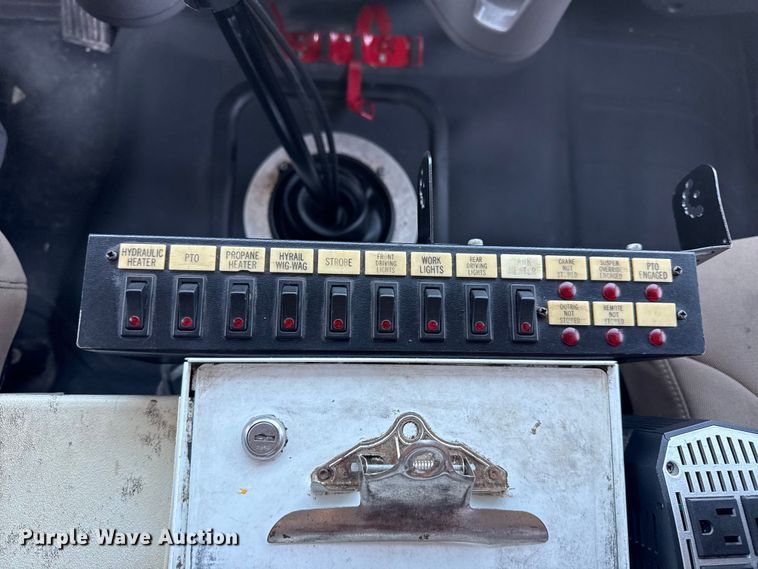 image for item EG6147 2012 Freightliner Business Class M2 utility / service truck